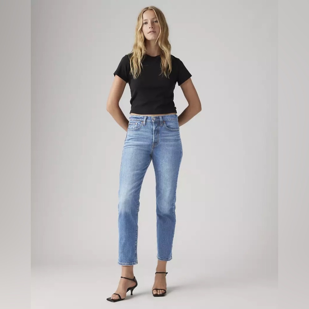 Levi’s Women’s Wedgie Straight Ankle Jean